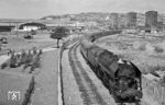 SNCF 141 R 1264 mit einem Schnellzug nach Paris in Calais. (1967) <i>Foto: Robin Fell</i>