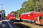 Zugkreuzung im Bahnhof Morsum zwischen AS 1422 nach Westerland (Sylt) - rechts mit 245 027 - und AS 1425 nach Niebüll mit 245 021. (03.10.2024) <i>Foto: Joachim Bügel</i>