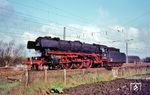 Am Maifeiertag gab es für 011 065 offenkundig keine Rückleistung auf der Emslandstrecke, sodass sie Lz von Münster (Westf) nach Rheine zurückkehrte. (01.05.1970) <i>Foto: Bernd Kappel</i>