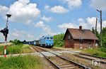 232-290 des polnischen EVU Depol mit einem Güterzug bei Doboszowice (deutsch: Hertwigswalde) in Niederschlesien. Die Lok war 1974 an die bulgarische BDZ geliefert worden und wurde 2013 von Depol aus Bydgoszcz (Bromberg) übernommen. Das polnische Verkehrsunternehmen steht aber offenkundig auf der Kippe, da die polnische Eisenbahnverkehrsbehörde UTK ein Verfahren zum Entzug der Sicherheitsbescheinigung von Depol eingeleitet hat.  (06.06.2021) <i>Foto: Sylvio Ohlt</i>