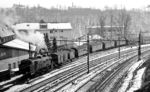 75 1117 bringt einen Leerwagenpark in die Abstellanlage des Bahnhofs Schaffhausen. (03.1962) <i>Foto: Karl Wyrsch, Slg. D. Ammann</i>