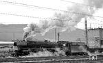 03 1055 macht sich in Hagen Hbf bereit, den D 266 nach Basel SBB zu übernehmen. (24.03.1963) <i>Foto: Karl Wyrsch, Slg. D. Ammann</i>