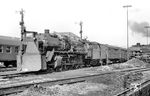 50 1878 vom Bw Rheine mit angebautem Schneepflug im Bw Münster (Westf). (24.02.1963) <i>Foto: Bernd Kappel</i>