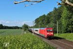 101 026 mit IC 2409 (Lübeck - Köln) bei Ahrensburg. (23.06.2022) <i>Foto: Marvin Christ</i>