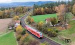 612 097 auf dem Weg nach Hof an der ehemaligen Blockstelle Streitmühle. (02.11.2024) <i>Foto: Joachim Schmidt</i>