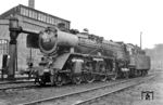 Klassische Porträtaufnahme der Paderborner 01 195 im Bw Kassel. (09.07.1960) <i>Foto: Jacques H. Renaud</i>