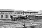 01 022 (Bw Magdeburg) mit einem Schnellzug vor der S-Bahn-Werkstatt Friedrichsfelde in Berlin-Lichtenberg. (11.08.1966) <i>Foto: Klaus D. Holzborn</i>