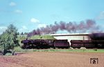 043 438 passiert mit Gdg 7444 (Emden - Dortmund) die Autobahn A 1 nördlich von Sprakel. (20.05.1970) <i>Foto: Bernd Kappel</i>