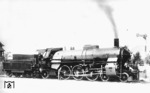 Die Lokomotiven der Gattung IV f der Großherzoglichen Badischen Staatsbahn waren die ersten Pacific-Lokomotiven in Deutschland und nach der wenige Monate zuvor erschienenen Reihe 4500 der Paris-Orléans-Bahn die zweiten in Europa. Das Bild zeigt die Lok 757 (spätere 18 214) mit Kessel- und Zylinderverkleidung in Glanzblechen (graublau) auf Probefahrt bei Karlsruhe.  (1909) <i>Foto: RVM-Archiv</i>