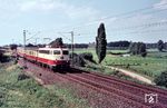 Der TEE 78 "Helvetia" nach Zürich mit der Frankfurter 112 495 auf dem Weg nach Süden im Leinetal bei Banteln. (06.1969) <i>Foto: Wolfgang Jahn</i>