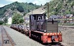 V 18 wartet mit einem beladenen Güterzug zur Blei- und Silberhütte im Kleinbahnhof Braubach auf die Abfahrt. (22.05.1972) <i>Foto: Wolfgang Jahn</i>