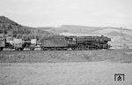 44 477 (Bw Bebra) mit einem Güterzug bei Werleshausen. (05.1963) <i>Foto: Detlev Luckmann</i>