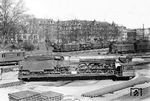 18 327 vom Bw Offenburg wendet auf der neuen 26 m-Drehscheibe im Bahnhof Mannheim. (1930) <i>Foto: RBD Karlsruhe</i>