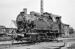 80 039 in ihrer langjährigen Heimat Schweinfurt, wo sie vom 07.09.1929 bis 12.10.1961 stationiert war. 1962 wurde sie an die Klöckner-Bergbau Königsborn-Werne AG in Unna-Königsborn verkauft. Zuletzt war sie für die Ruhrkohle AG auf der Zeche Werne I/II tätig. Im Mai 1978 ging sie an die Hammer Eisenbahnfreunde, heute gehört sie der Deutschen Privatbahn GmbH in Altenbeken. (1960) <i>Foto: Robin Fell</i>