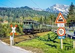 144 504 und 144 507 auf der Fahrt nach Berchtesgaden zwischen Bischofswiesen und Winkl. (1979) <i>Foto: Karsten Risch</i>