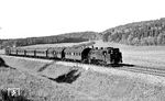 75 1002 rollt mit P 2127 nach Waldshut auf Herblingen (bei Schaffhausen) zu. Die idyllische Landschaft ist heute ein riesiges Gewerbegebiet. (21.05.1963) <i>Foto: Karl Wyrsch, Slg. D. Ammann</i>