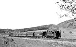 75 412 und 75 1002 (am Zugschluss) mit dem P 2118 nach Thayngen bei Herblingen. (21.05.1963) <i>Foto: Karl Wyrsch, Slg. D. Ammann</i>