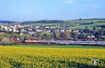 Eine unbekannte 103 führt den IR 1680 (Fulda - Hannover - Hamburg-Altona) bei Sontra. (30.04.1990) <i>Foto: Wolfgang Bügel</i>