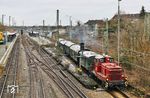 Nach der Überholung durch mehrere Planzüge ging es für 260 588 vor DPE 34818 in Solingen Hbf weiter nach Mechernich. (15.12.2024) <i>Foto: Joachim Bügel</i>