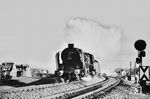 39 127 vom Bw Stuttgart-Rosenstein mit einem Schnellzug bei Stuttgart.  (1940) <i>Foto: RVM (Ulmer)</i>