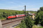 146 004 mit RB 15672 auf dem Weg nach Wiesbaden Hbf am Abzweig Kostheim in Mainz. (11.06.2017) <i>Foto: Marvin Christ</i>