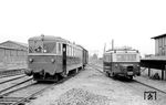 Im Bahnhof Lüchow begegnen sich T 156 (DWK, Baujahr 1926) und T 141 (Wismar, Baujahr 1933). (29.03.1969) <i>Foto: Gerd Wolff</i>