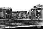 Am 20. Juli 1944 erfolgte ein amerikanischer Luftangriff mit 226 Sprengbomben auf den Bahnhof von Gerstungen und seine Umgebung. Dabei gab es elf Tote und mehrere Verletzte. Am Bahnhofsgebäude und an den Gleisanlagen entstand erheblicher Schaden. 44 1097 erlebte das Kriegsende in ihrem Heimat-Bw Gerstungen. Die US-Armee besetzte Gerstungen ohne Widerstand am 1. April 1945. Bevor Anfang Juli 1945 der Ort, wie ganz Thüringen, von den Amerikanern an die Rote Armee übergeben wurde, "entführten" die Amerikaner 44 1097 mit in die Westzone. Beim Bw Dillenburg kam die Lok wieder in Fahrt.  (1945) <i>Foto: RBD Erfurt</i>