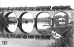 Eine bayerische P 3/4 H überquert mit P 447 das Vilsviadukt bei Vilshofen (Oberpf) an der Strecke Amberg - Schmidmühlen. Bellingrodt nennt 38 468, die aber war beim Bw Neu Ulm zu Hause.  (13.06.1939) <i>Foto: RVM-Filmstelle Berlin (Bellingrodt)</i>