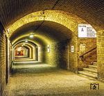 Der gemauerte Fußgängertunnel im Bahnhof Berlin-Grunewald ist heute noch in unveränderter Form vorhanden. (1982) <i>Foto: Karsten Risch</i>