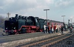 24 009 auf einer ihrer zahlreichen Sonderfahrten im Bahnhof Polch an  der Strecke Koblenz - Mayen. (08.03.1975) <i>Foto: Wolfgang Bügel</i>