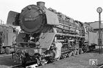 Die letzte ölgefeuerte Schürzen-44er der DB war 043 606. Noch im Aufnahmejahr büßte auch sie ihre Schürze ein. (18.05.1970) <i>Foto: Wolfgang Bügel</i>