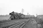 Auf dem Weg vom Bahnhof zum Bw Rheine wurde noch der nach Rheine einfahrende D 439 mit 012 054 mitgenommen. (19.05.1970) <i>Foto: Wolfgang Bügel</i>