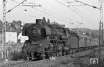 Die Stuttgarter 39 073 mit P 2765 nach Schwäbisch Hall-Hessental am Abzweig Kienbach in Stuttgart-Bad Cannstatt. Mit der Z-Stellung am 17.03.1966 endete ihre aktive Dienstzeit beim Bw Stuttgart, anschließend wurde sie noch als Heizlok beim Bw Plochingen verwendet.  (08.1965) <i>Foto: Wolfgang Jahn</i>
