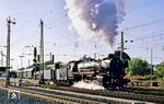 Als Sonderzug Dz 25885 verlässt 41 360 den Bahnhof Köln-Deutz. (26.05.1990) <i>Foto: Joachim Bügel</i>