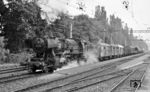 Ausfahrt von 50 2418 im Bahnhof Kreuzlingen Hafen mit einem Nahgüterzug nach Konstanz. (19.09.1967) <i>Foto: Karl Wyrsch, Slg. D. Ammann</i>