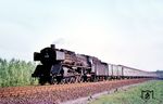 01 102 rollt mit E 553 (Saarbrücken – Köln – Emden Süd) durch das Vorgebirge bei Liblar. (27.04.1968) <i>Foto: Helmut Dahlhaus</i>