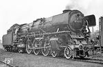 011 062 wartete als Reservelok im Bw Rheine auf ihren Einsatz. (19.05.1970) <i>Foto: Wolfgang Bügel</i>