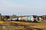 159 209 der European Loc Pool AG Frauenfeld/CH, in Diensten der BSAS EisenbahnVerkehrs GmbH & Co. KG Mölsen/Thüringen, fährt mit der Sonderleistung des DGS 95043 (Magdeburg-Rothensee - Neustadt/Donau) durch den Bahnhof Nabburg.  (14.04.2025) <i>Foto: Joachim Bügel</i>