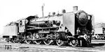 Lok 1-230 G 106, eine preußische S 10¹, vormals Nr. 1106 der Reichseisenbahnen in Elsaß-Lothringen bzw. der Administration des chemins de fer d’Alsace et de Lorraine (AL), nach ihrer Umzeichnung durch die SNCF im Depot Thionville. (1938) <i>Foto: RVM-Filmstelle Berlin (Maey)</i>
