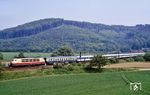 103 244 mit IR 1778 (Karlsruhe - Frankfurt/M - Kassel - Hamburg-Altona) im Leinetal bei Freden (Leine). (22.05.1990) <i>Foto: Wolfgang Bügel</i>