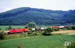 120 106 mit Dg 53302 bei Freden (Leine). (22.05.1990) <i>Foto: Wolfgang Bügel</i>