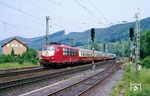 103 198 mit EC 77 "Mont Blanc" (Hamburg-Altona - Frankfurt/M - Basel SBB - Lausanne - Geneve/Genf) in Freden (Leine). (23.05.1990) <i>Foto: Wolfgang Bügel</i>