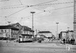 Ein Straßenbahnzug auf der Linie 10 zum Isarbahnhof vor dem (alten) Münchener Hauptbahnhof.  (1953) <i>Foto: Sammlung Bahnpark Augsburg</i>