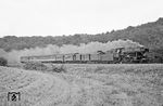 Mit dem P 3860 nach Lauda kommt 023 030 bei Wittighausen angeräuchert. (23.08.1970) <i>Foto: Wolfgang Bügel</i>
