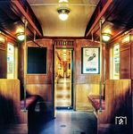Nach seiner Ausmusterung 1969 diente der Tw 131 ab 1972 als Stromschienenschleifzug. 1982 wurde er für Sonderfahrten wieder hergerichtet. Er ist heute Teil eines vierteiligen BVG-Museumszuges der BII-Fahrzeuge mit den Triebwagen 113 und 131 sowie den Beiwagen 295 und 358.  (1987) <i>Foto: Karsten Risch</i>