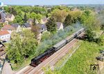 01 066 mit einem Pendelzug von Bochum Hbf zum Eisenbahnmuseum Bochum-Dahlhausen in Bochum-Höntrop. (27.04.2025) <i>Foto: Joachim Schmidt</i>