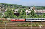 Den DLr 26797 von Bad Bentheim nach Köln Bbf überführte 218 451 der Manuel Zimmermann Eisenbahndienstleistungen Hellenhahn (MZE), aufgenommen in Wuppertal-Steinbeck. (07.05.2025) <i>Foto: Wolfgang Bügel</i>