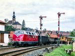 V 200 002 kehrt nach den Lastprobefahrten über die Schiefe Ebene in Trebgast zurück nach Bayreuth. (08.05.1985) <i>Foto: Joachim Schmidt</i>