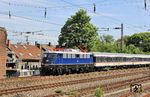 110 448 der Train Rental GbR Eckental-Eschenau (TRI) mit DLr 28995 nach Köln Bbf in Wuppertal-Unterbarmen. (14.05.2025) <i>Foto: Wolfgang Bügel</i>
