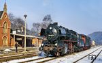 Eine Überraschung stellte das Auftauchen der ölgefeuerten 50 0072 im Bahnhof Gräfenroda dar, die zuletzt als Heizlok in Halle (Saale) G tätig war. Am 21. Februar 1991 fuhr sie mit eigener Kraft und zwei Öltendern zur L5-Hauptuntersuchung ins Raw Meiningen. Nach Abschluss der Untersuchung am 23. Mai 1991 wurde sie an das Bayerische Eisenbahnmuseum Nördlingen verkauft. (21.02.1991) <i>Foto: Joachim Bügel</i>